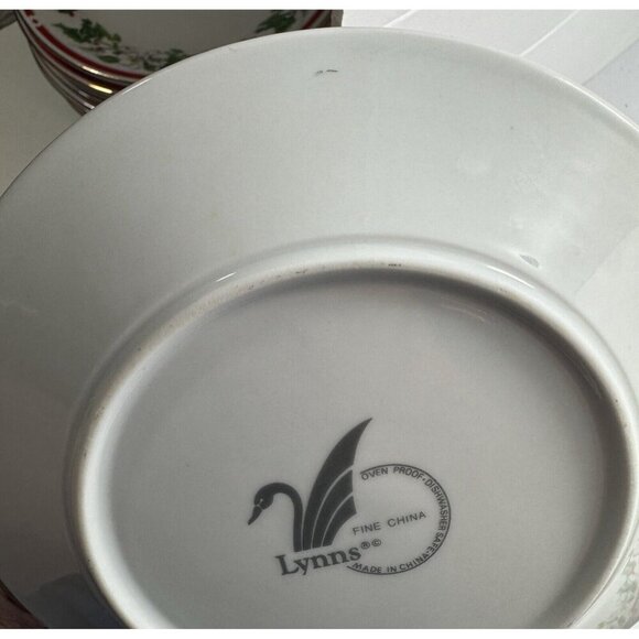 Vintage Lynns St Maria Bread Dessert‎ Plates Set Of 4 Christmas Holly Fine China - Picture 7 of 10